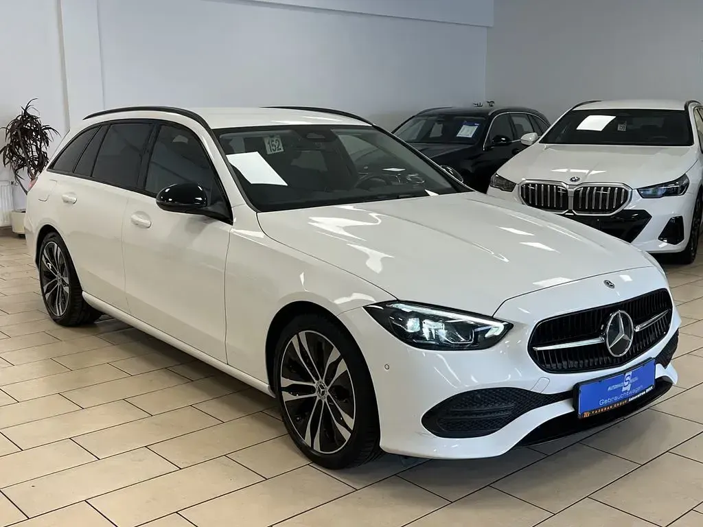 Gebraucht Mercedes C180 Business 170 PS (125 kW) 2021 Schwarz Kombi
