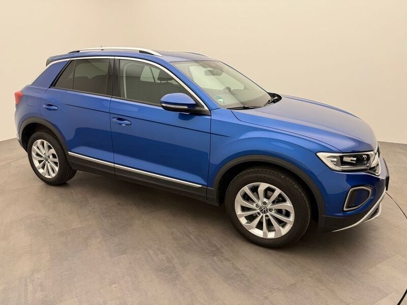 Gebraucht VW T-Roc Style 150 PS (110 kW) 2023 Blue metallic SUV