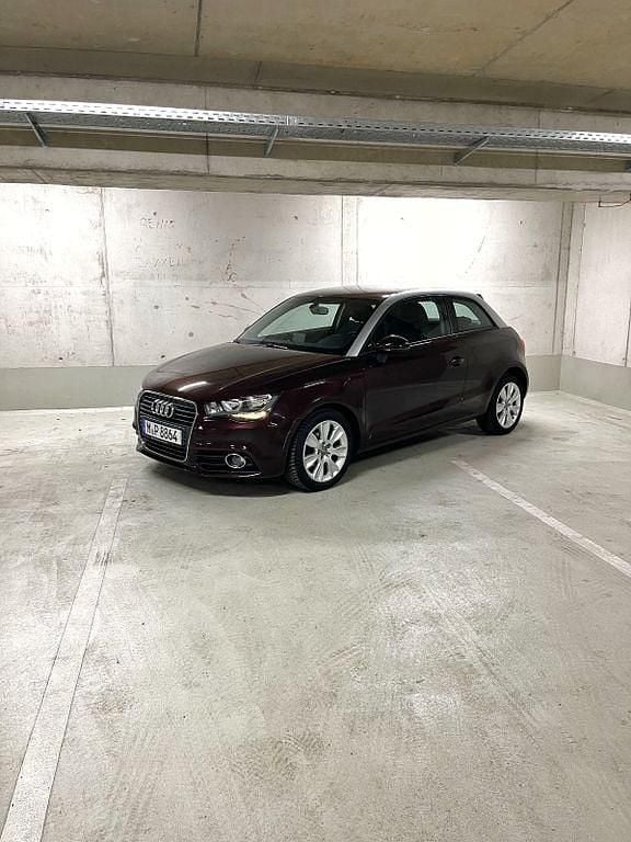 Gebraucht Audi A1 Sport 86 PS (63 kW) 2014 Violet Kleinwagen