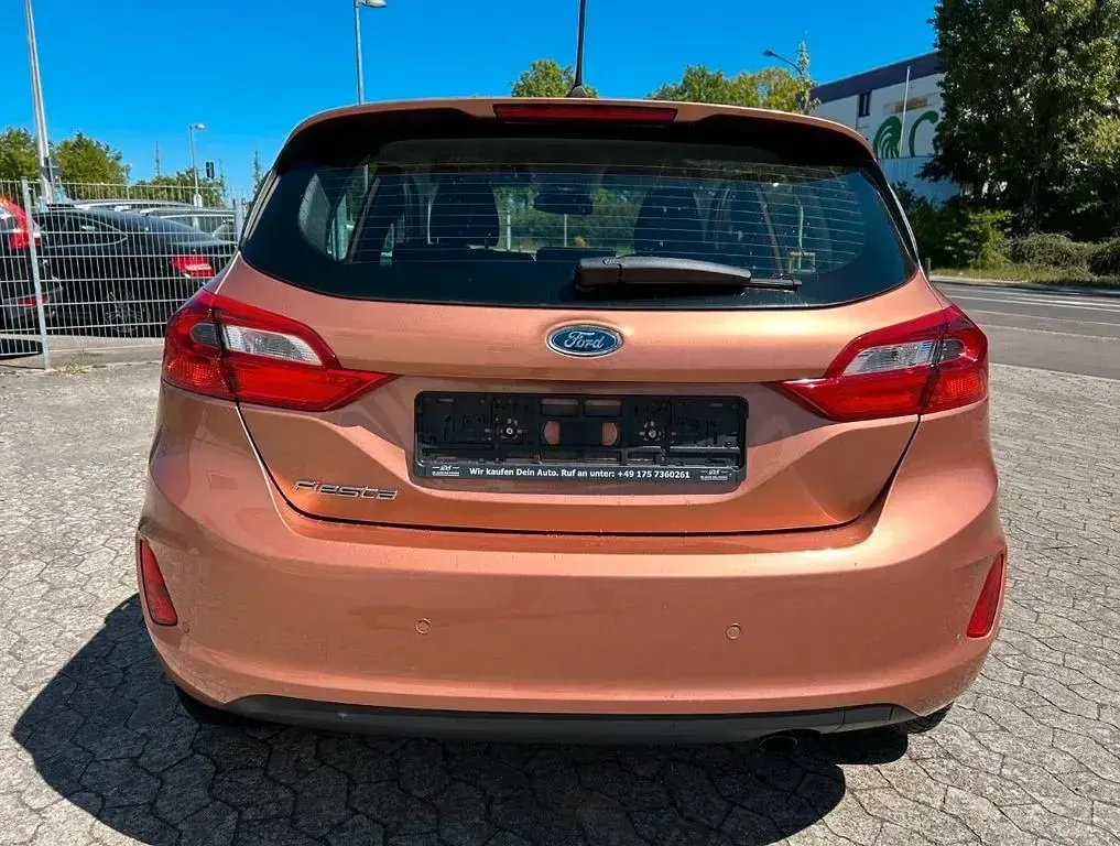 Gebraucht Ford Fiesta Cool & Connect 101 PS (74 kW) 2017 Braun Kleinwagen