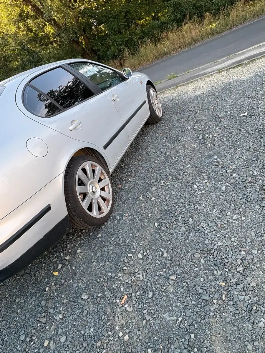 Gebraucht Seat Toledo 150 PS (110 kW) 1999 Silber Limousine