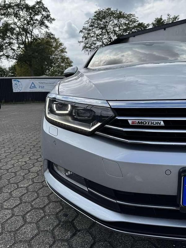 Gebraucht VW Passat Highline 190 PS (139 kW) 2018 Silber Limousine
