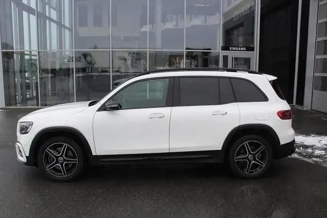 Gebraucht Mercedes GLB220 AMG 190 PS (139 kW) 2024 Weiß SUV