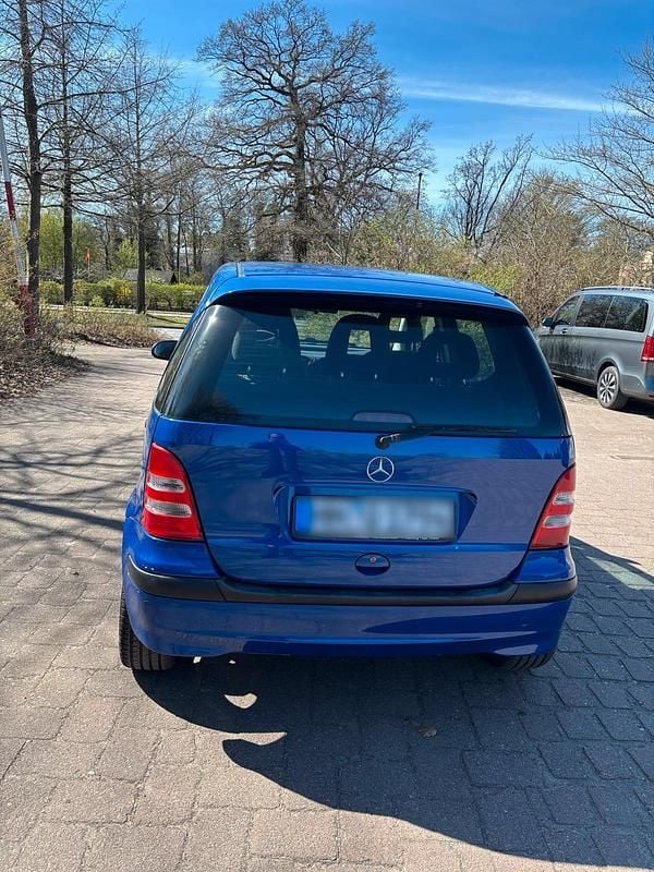 Gebraucht Mercedes A140 82 PS (60 kW) 2001 Blau Limousine