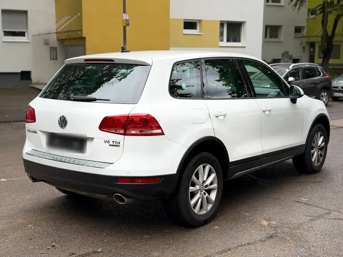 Gebraucht VW Touareg 245 PS (180 kW) 2013 Weiß SUV