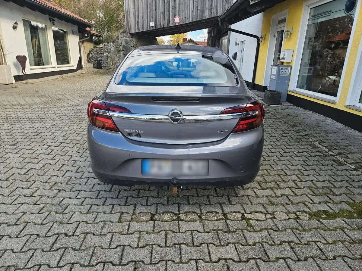 Gebraucht Opel Insignia Edition 136 PS (100 kW) 2016 Beige Limousine