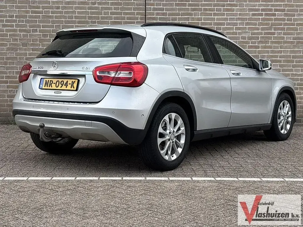 Gebraucht Mercedes GLA200 Ambition 136 PS (100 kW) 2014 Grau SUV