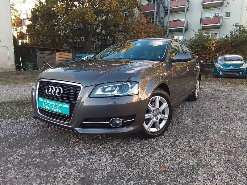 Gebraucht Audi A3 Ambiente 105 PS (77 kW) 2011 Grau Limousine
