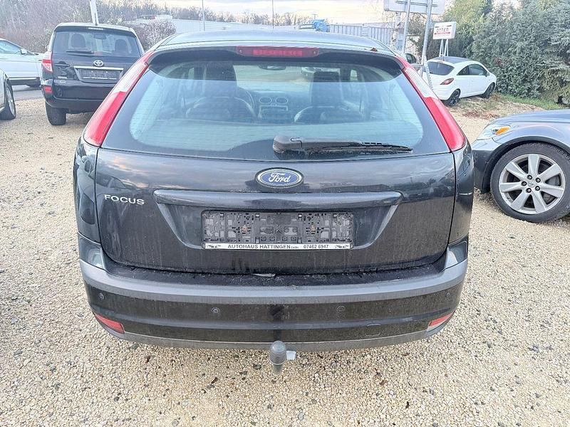 Gebraucht Ford Focus Titanium 116 PS (85 kW) 2005 Schwarz Limousine