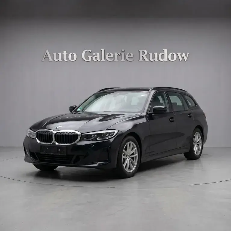 Gebraucht BMW 318 Shadowline 156 PS (114 kW) 2023 Schwarz Kombi