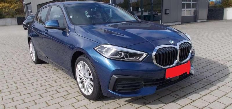 Blau Gebraucht 2021 BMW 120 Advantage Kleinwagen | 22.900 € (Guter Preis) - Bild 1/1