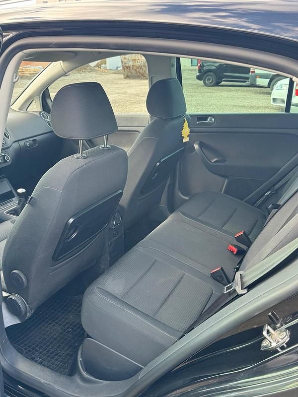 Gebraucht VW Golf VI 105 PS (77 kW) 2011 Schwarz Kleinwagen