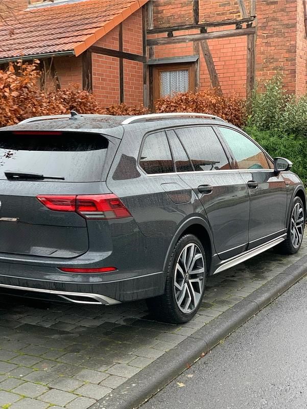 Gebraucht VW Golf Alltrack 250 PS (183 kW) 2023 Grau Kombi