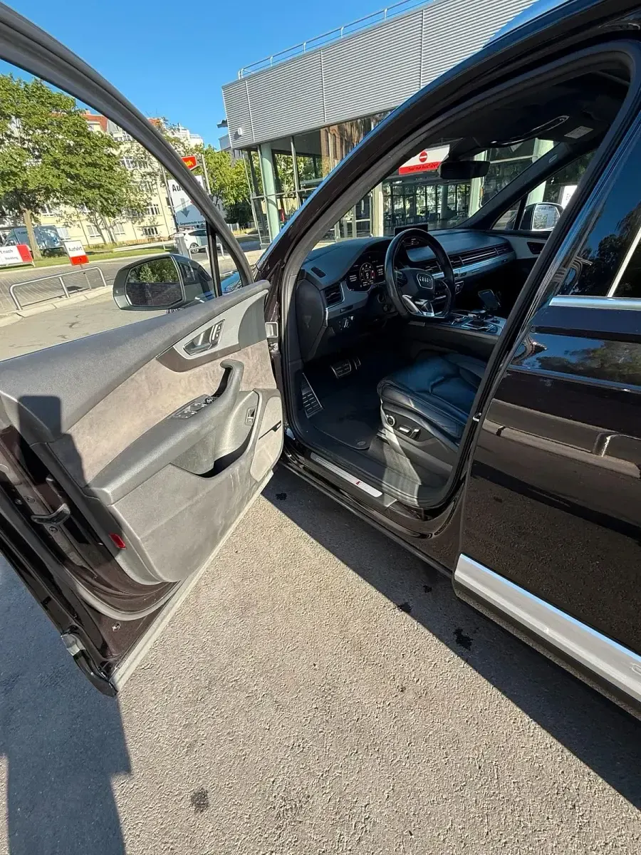 Gebraucht Audi SQ7 Sport 435 PS (319 kW) 2018 Schwarz SUV