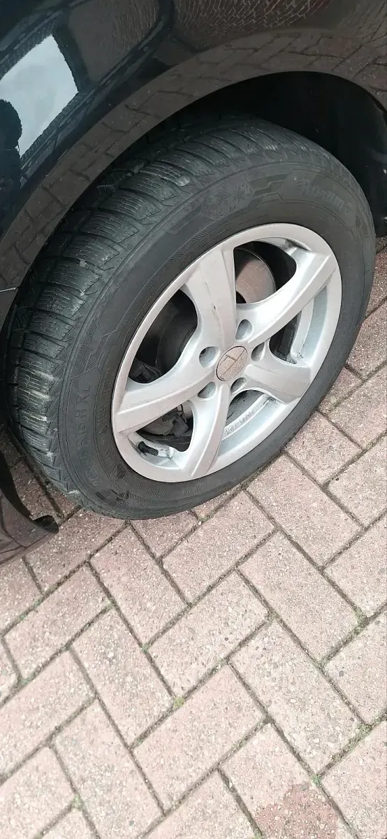Gebraucht VW Touran 140 PS (102 kW) 2010 Schwarz Van / Kleinbus