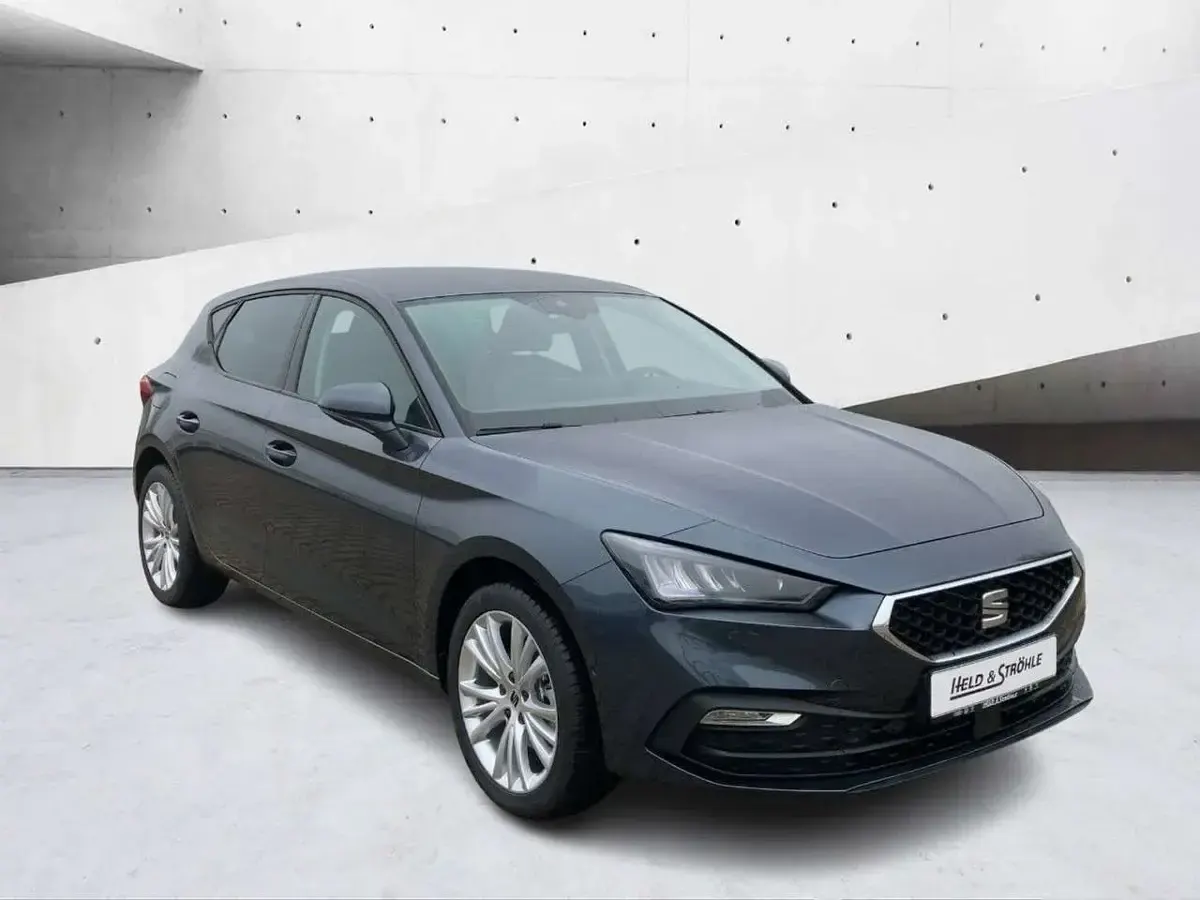 Gebraucht Seat Leon Style 150 PS (110 kW) 2025 Magnetic tech Limousine