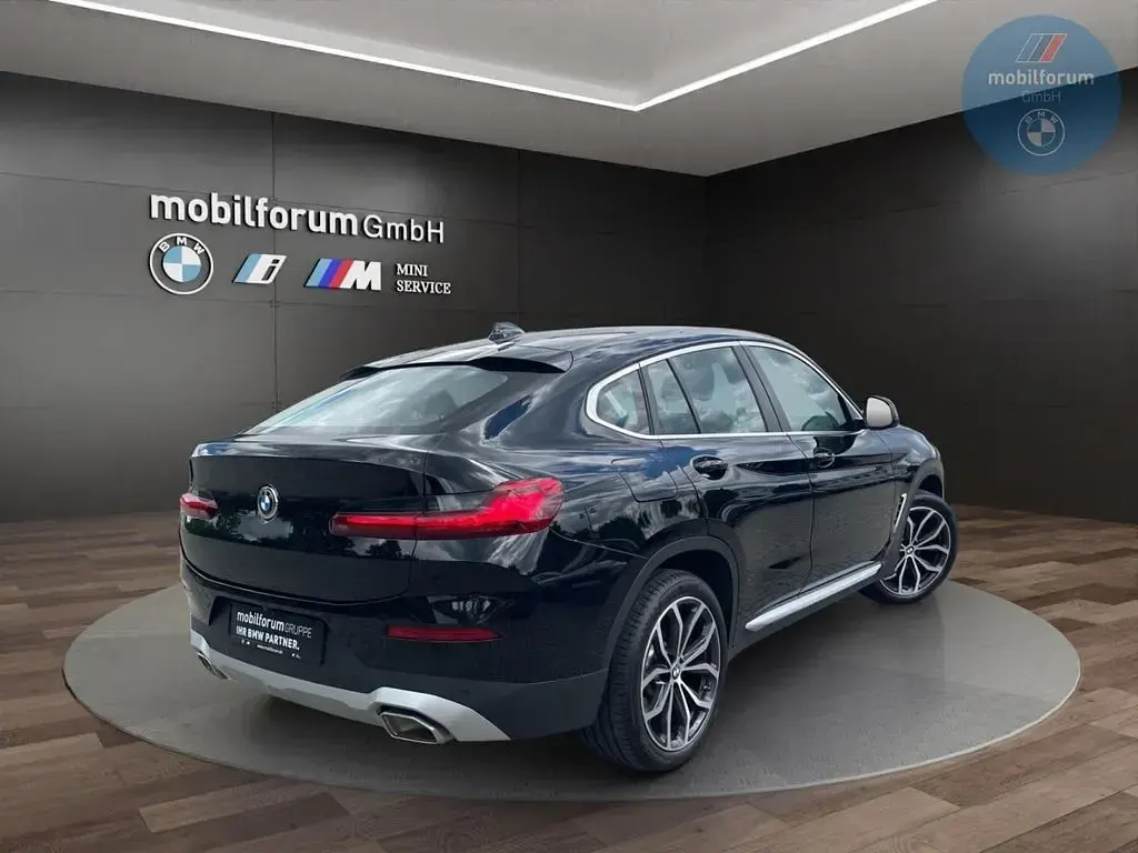 Gebraucht BMW X4 Performance 245 PS (180 kW) 2022 Schwarz SUV
