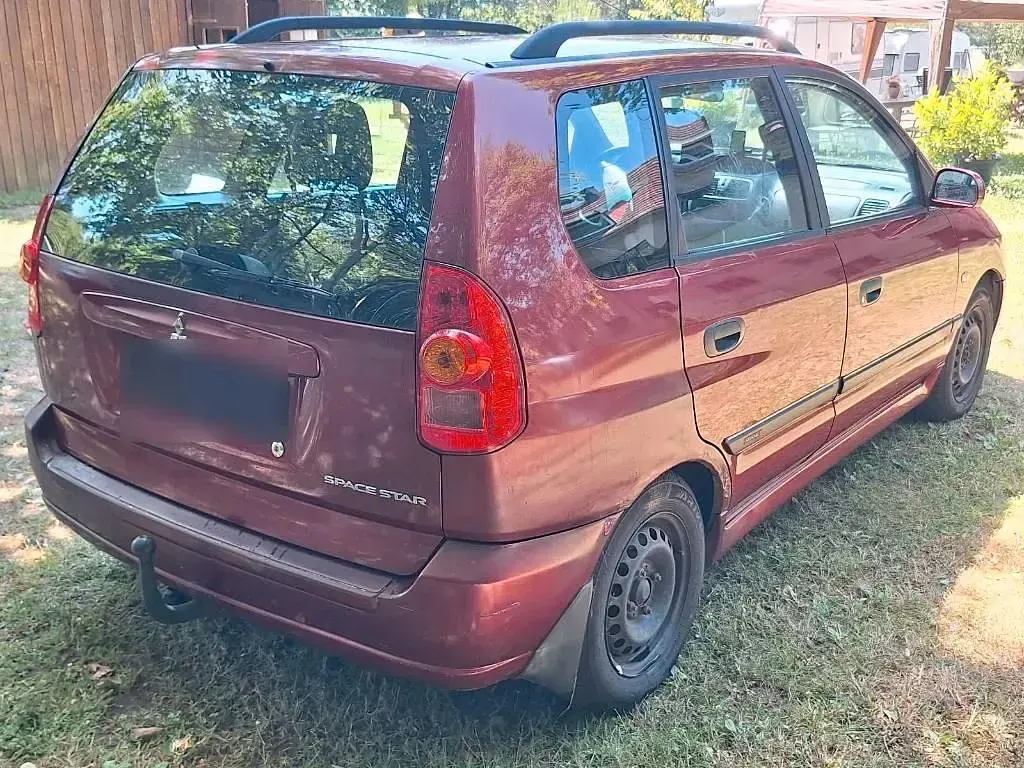 Gebraucht Mitsubishi Space Star 98 PS (72 kW) 2003 Rot Van / Kleinbus