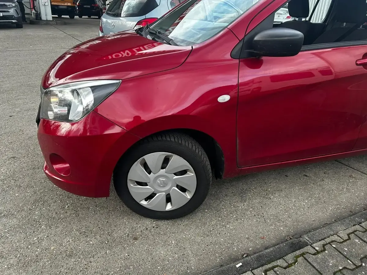 Gebraucht Suzuki Celerio 68 PS (50 kW) 2015 Rot Kleinwagen