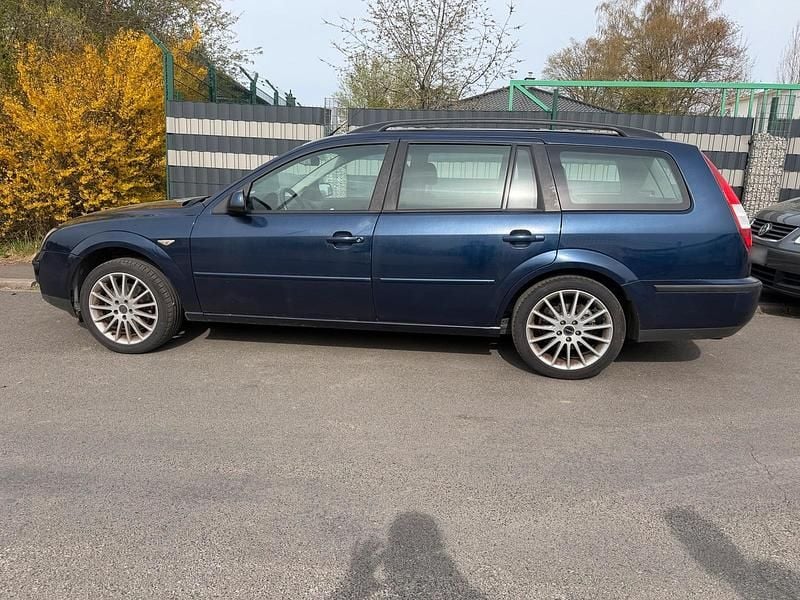Gebraucht Ford Mondeo 125 PS (91 kW) 2005 Blau Kombi