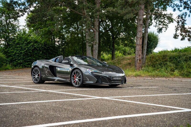Grau Gebraucht 2015 McLaren 650S Cabrio | 174.900 € - Bild 1/4