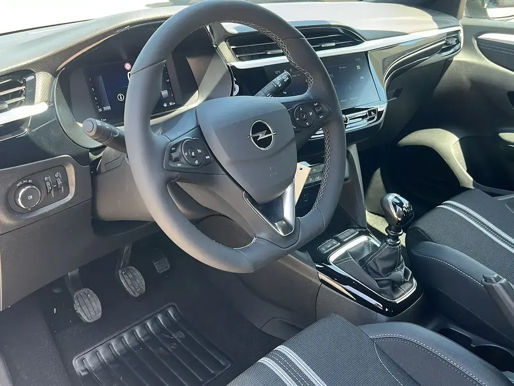 Neu Opel Corsa 101 PS (74 kW) 2026 Grau Kleinwagen