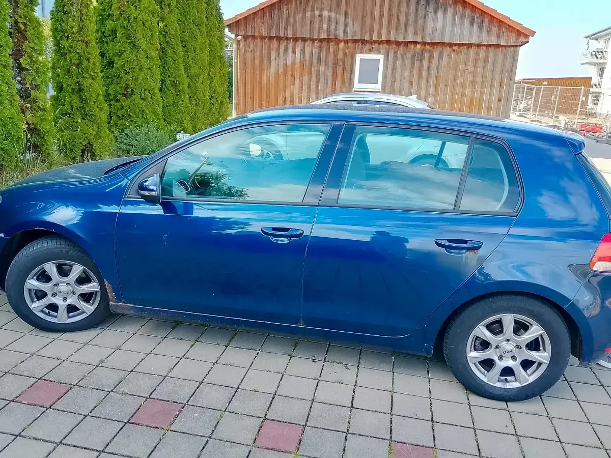Gebraucht VW Golf VI 80 PS (58 kW) 2009 Blau Kleinwagen