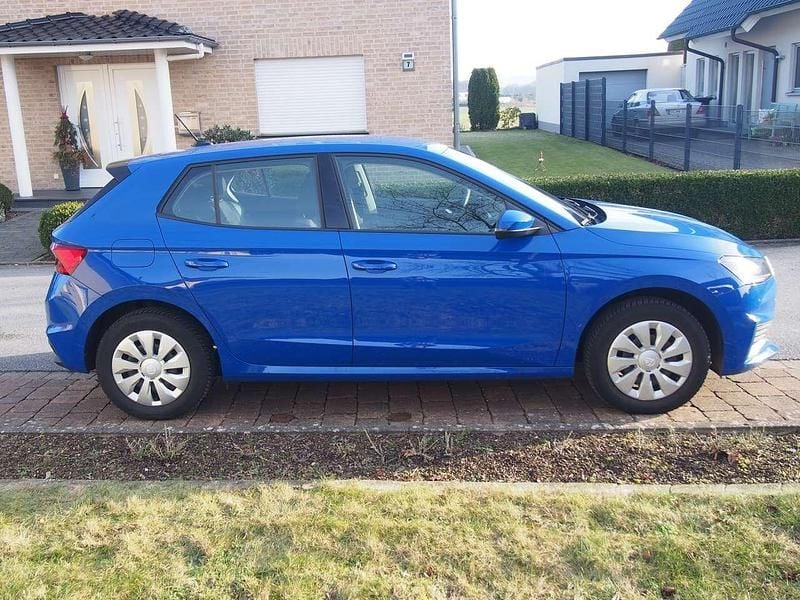 Gebraucht Skoda Fabia 65 PS (47 kW) 2022 Blau Kleinwagen