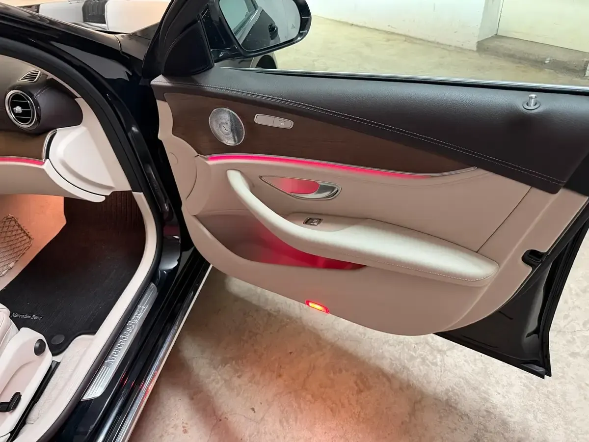 Gebraucht Mercedes E350 Avantgarde 258 PS (189 kW) 2017 Schwarz Kombi