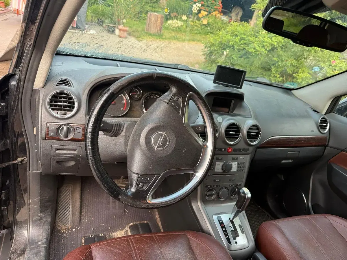 Gebraucht Opel Antara Cosmo 150 PS (110 kW) 2010 Schwarz SUV