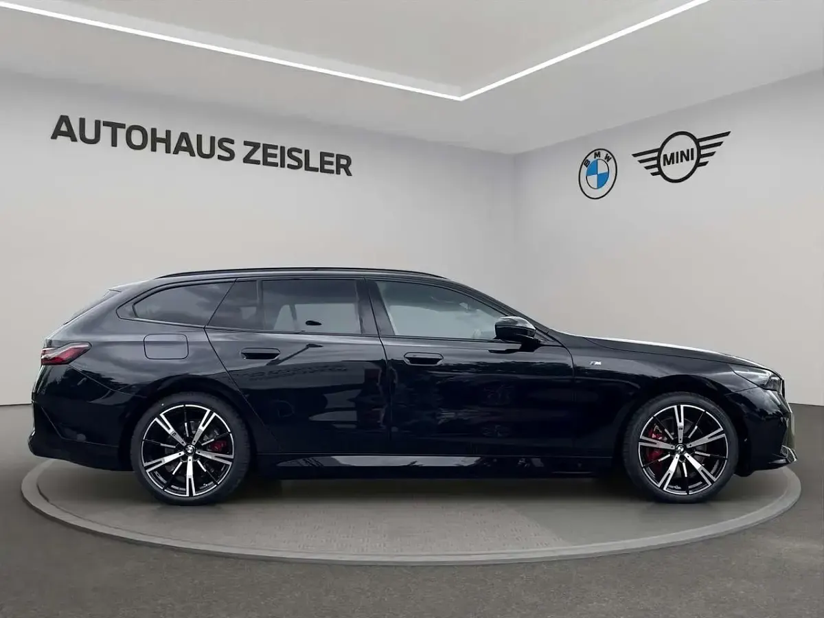 Gebraucht BMW i5 M Sport 289 kW (394 PS) 2025 Schwarz Limousine