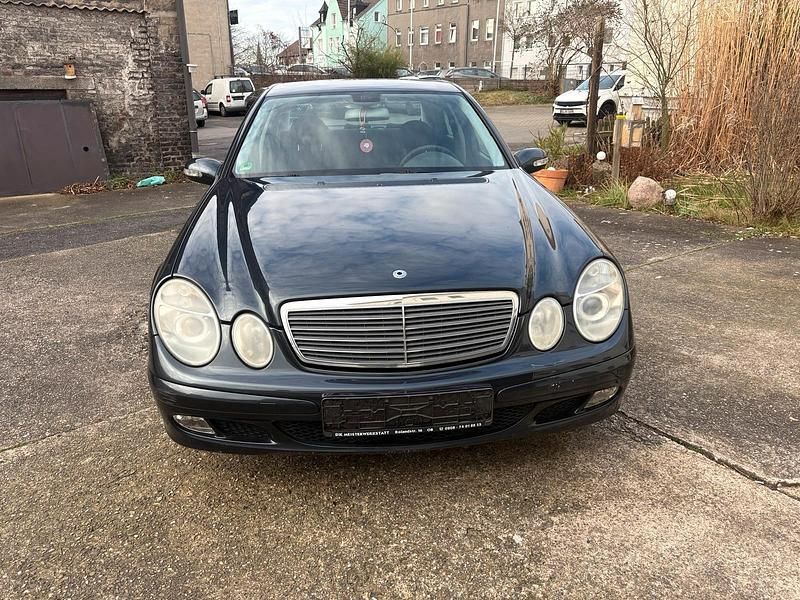 Gebraucht Mercedes E240 Classic 177 PS (130 kW) 2002 Limousine