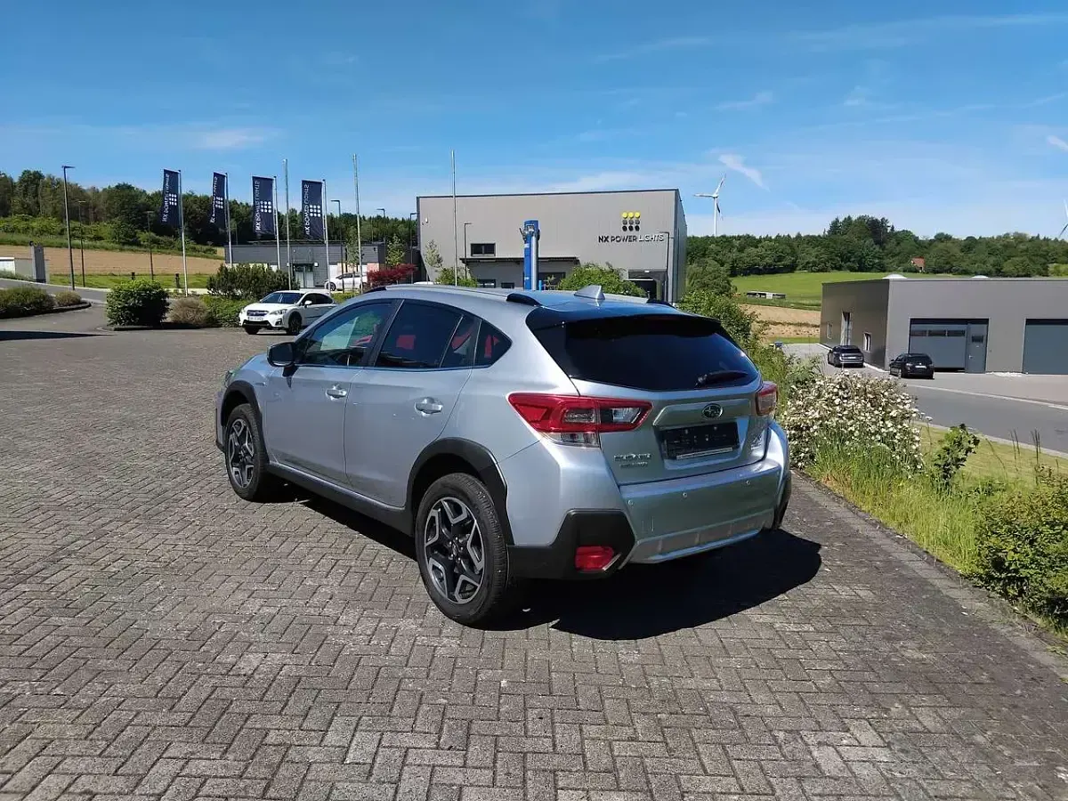 Gebraucht Subaru XV Active 150 PS (110 kW) 2021 Ice silver SUV
