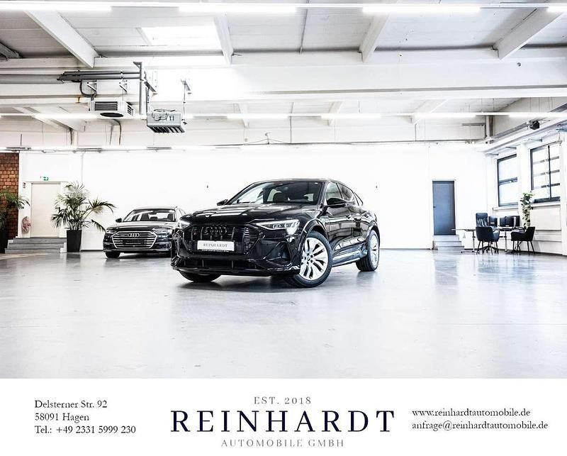 Brillantschwarz Gebraucht 2023 Audi e-tron Sportback Ambiente SUV | 45.890 € (Guter Preis) - Bild 1/3