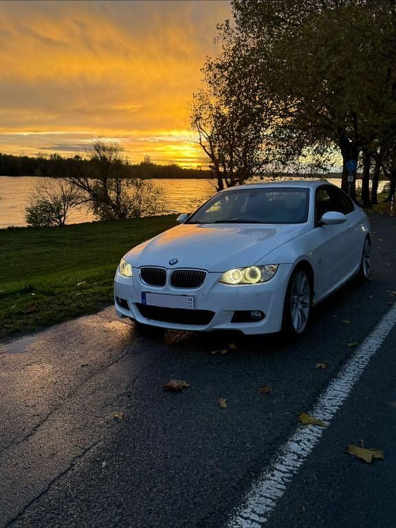 Gebraucht BMW 335 Performance 306 PS (225 kW) 2009 Weiß Coupé