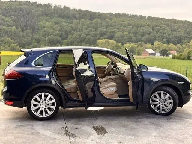 Usata Porsche Cayenne S 400 CV (294 kW) 2012 Blu SUV