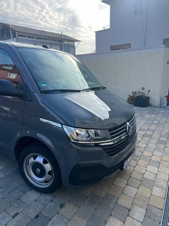 Usata VW Multivan 150 CV (110 kW) 2020 Grigio Monovolume