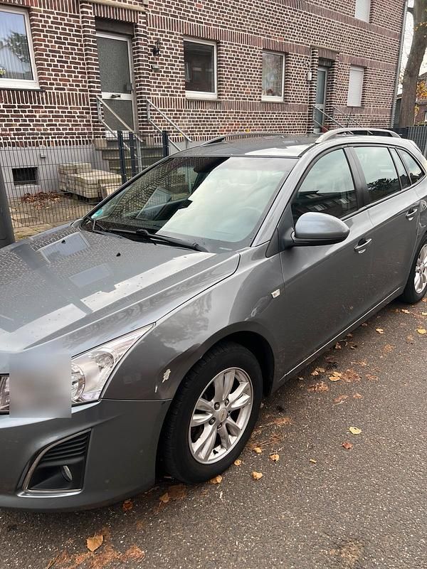 Gebraucht Chevrolet Cruze 131 PS (96 kW) 2012 Grau Kombi
