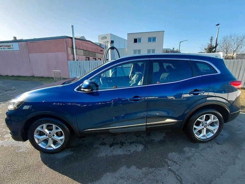 Gebraucht Renault Kadjar LIMITED 140 PS (102 kW) 2019 Blau SUV