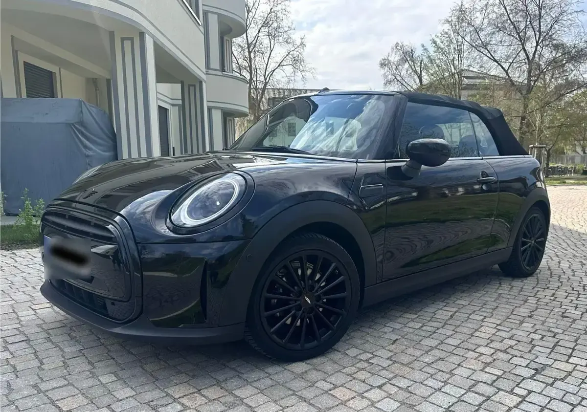Gebraucht Mini Cooper 136 PS (100 kW) 2021 Schwarz Kleinwagen