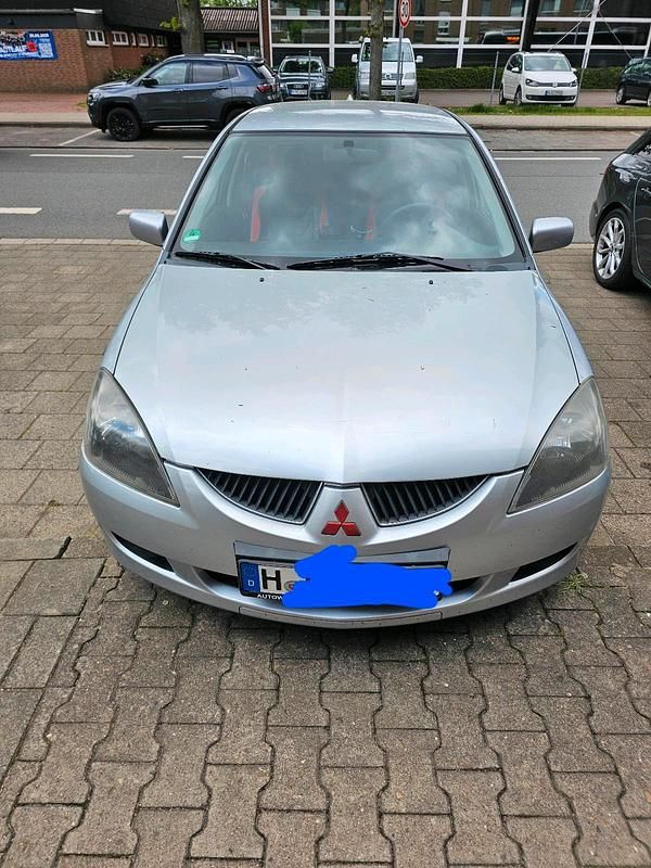 Grün Gebraucht 2004 Mitsubishi Lancer Limousine | 1.500 € - Bild 1/4