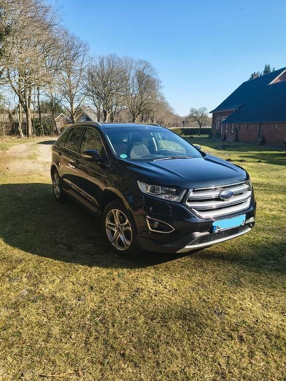 Gebraucht Ford Edge Titanium 209 PS (153 kW) 2017 Schwarz SUV