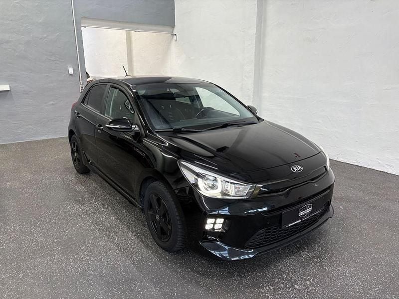 Gebraucht Kia Rio GT-Line 120 PS (88 kW) 2018 Schwarz Limousine