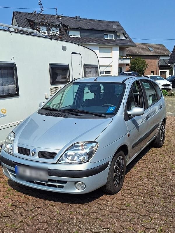 Silber Gebraucht 2000 Renault Scénic Van / Kleinbus | 1.111 € (Fairer Preis) - Bild 1/4