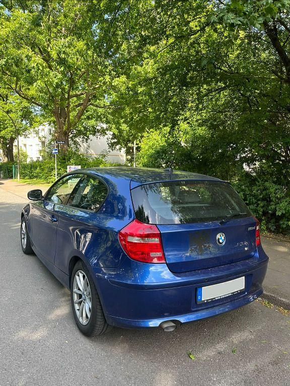 Gebraucht BMW 118 143 PS (105 kW) 2010 Blau Kleinwagen