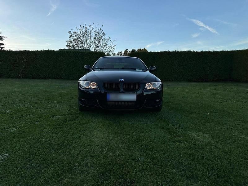 Gebraucht BMW 320 Cabriolet Exclusive 184 PS (135 kW) 2012 Schwarz Cabrio