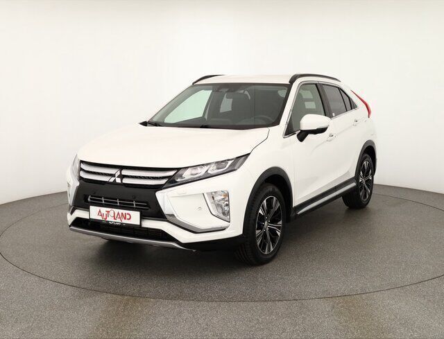 Weiss Gebraucht 2018 Mitsubishi Eclipse Cross SUV | 21.990 € (Teuer) - Bild 1/4
