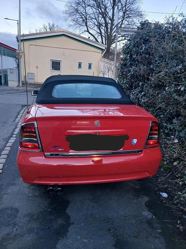 Gebraucht Opel Astra Cabriolet 103 PS (75 kW) 2003 Rot Cabrio