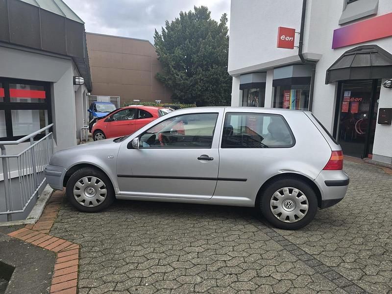 Gebraucht VW Golf IV 105 PS (77 kW) 2003 Grau Kleinwagen
