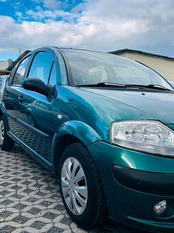 Second-hand Citroën C3 75 CP (55 kW) 2003 Verde Berlinǎ